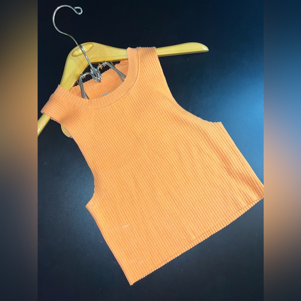 Aerie Ribbed & Stretchy Orange Sleeveless Crop Top Size Mediume GUC**